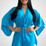 Saída de Praia modelo Kimono Azul com faixa para amarração na cintura Tecido: Viscose Composição: 100% Viscose Coleção: Verão 2024 Disponível nos tamanhos: P M G